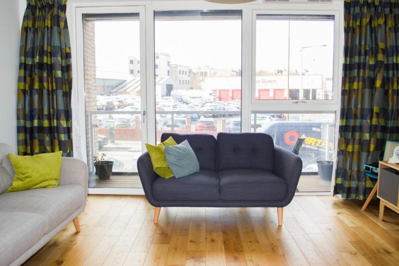 Modern Home By Leith Walk EDI Exterior photo