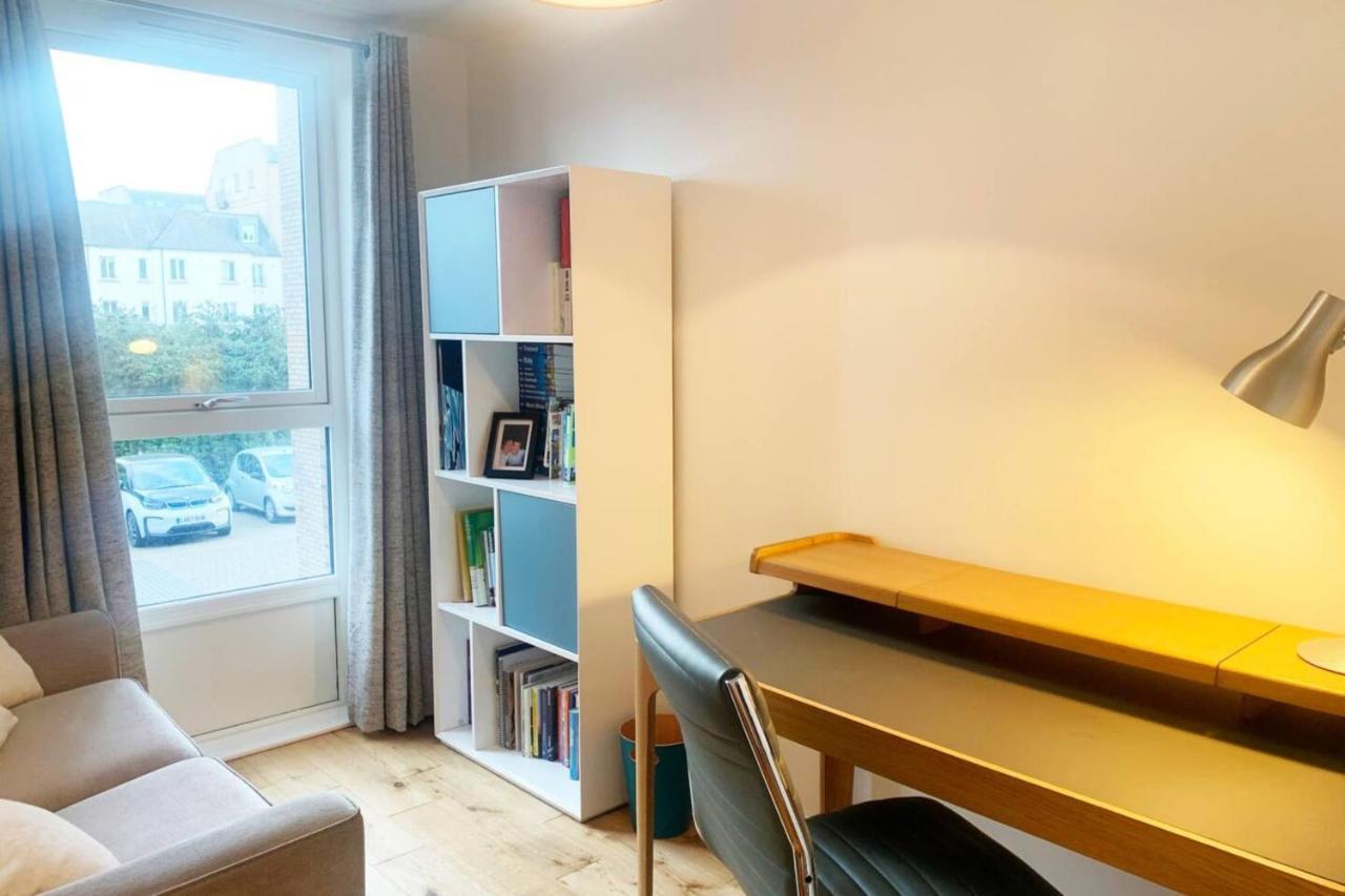 Modern Home By Leith Walk EDI Exterior photo